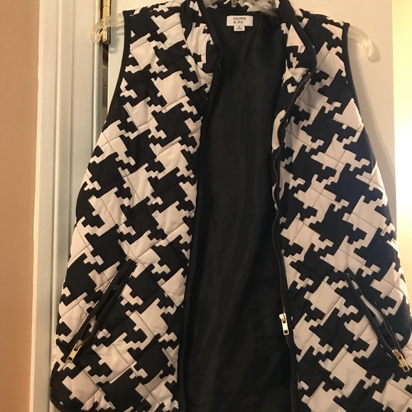 crown & ivy Jackets & Blazers - Crown and Ivy vest